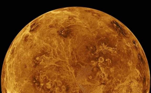 Bilim İnsanları Venüs'teki Yanardağları Araştırıyor: Hâlâ Aktif olabilirler