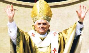 Papa’dan Şok İstifa Kararı