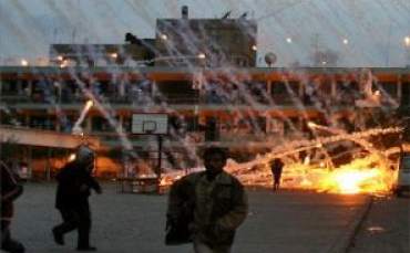 İsrail Gazze'ye Bomba Yağdırdı