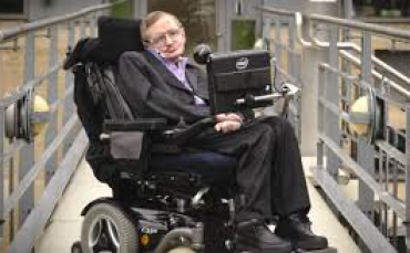 Hawking: Dünya'yı 100 Yıl İçerisinde Terk Etmeliyiz