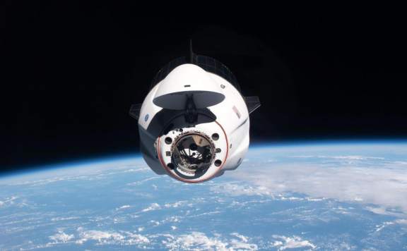 NASA Astronotları, UUİ Yolunda Tanımlanamayan Bir Cisimle Karşılaştı