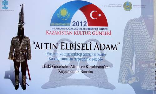 Altın Elbiseli Adam