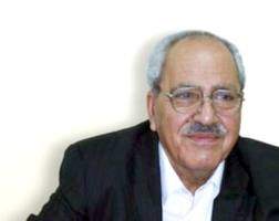 Sezai Karakoç: Toplum İslam'dan Sessizce Arındırılıyor